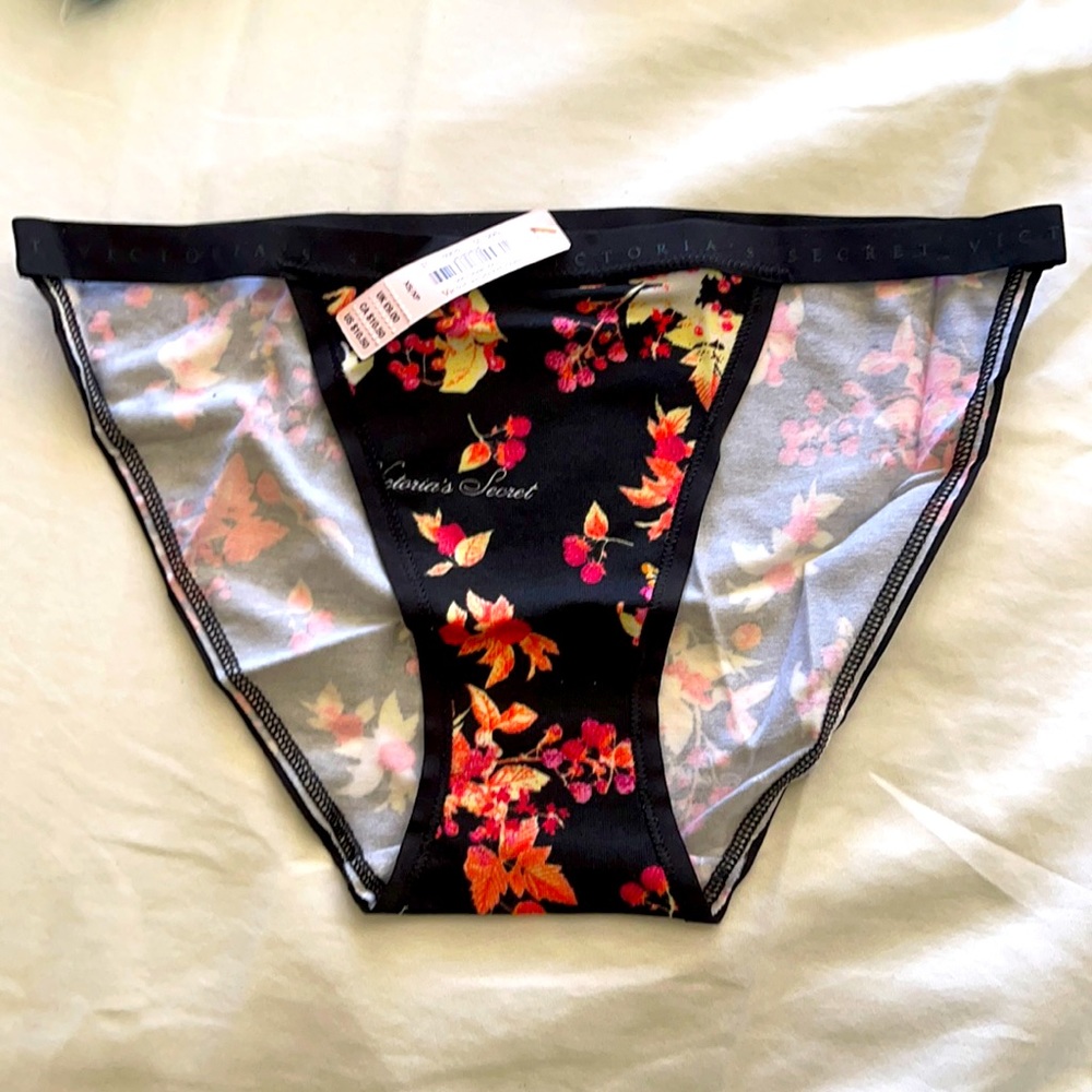 *5 Victoria Secret panties New!!!